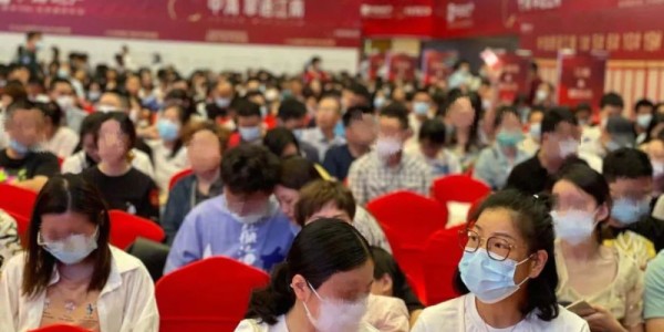 乐竞体育-维尔茨世界波破门创纪录  